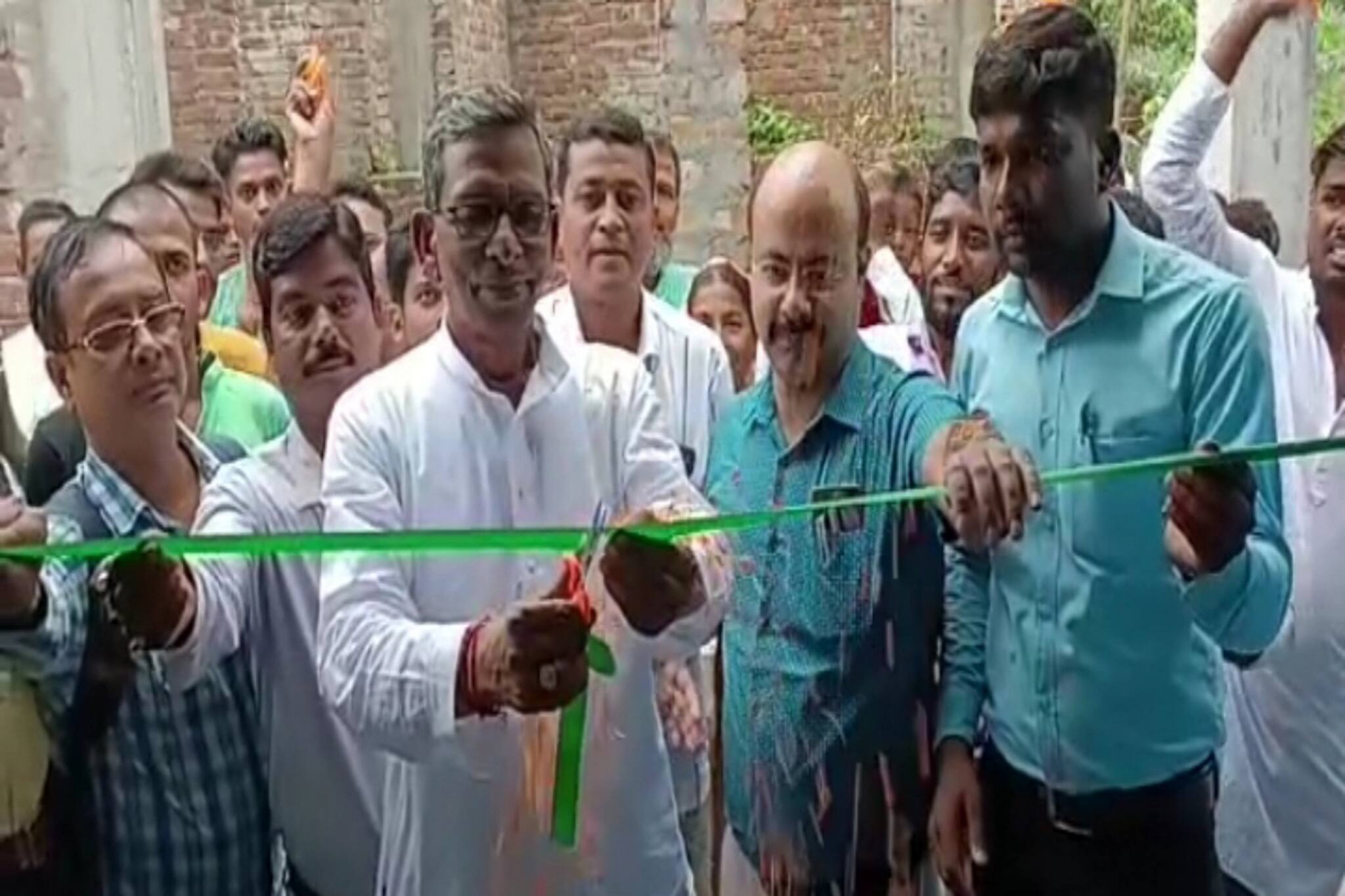 শিশুদের মুখে ফুটবে হাসি! দারুণ উদ্যোগ কুলপিতে, স্বস্তিতে স্থানীয়রাও