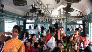 লোকাল ট্রেন। ফাইল ছবি। লোকাল ট্রেন। ফাইল ছবি।