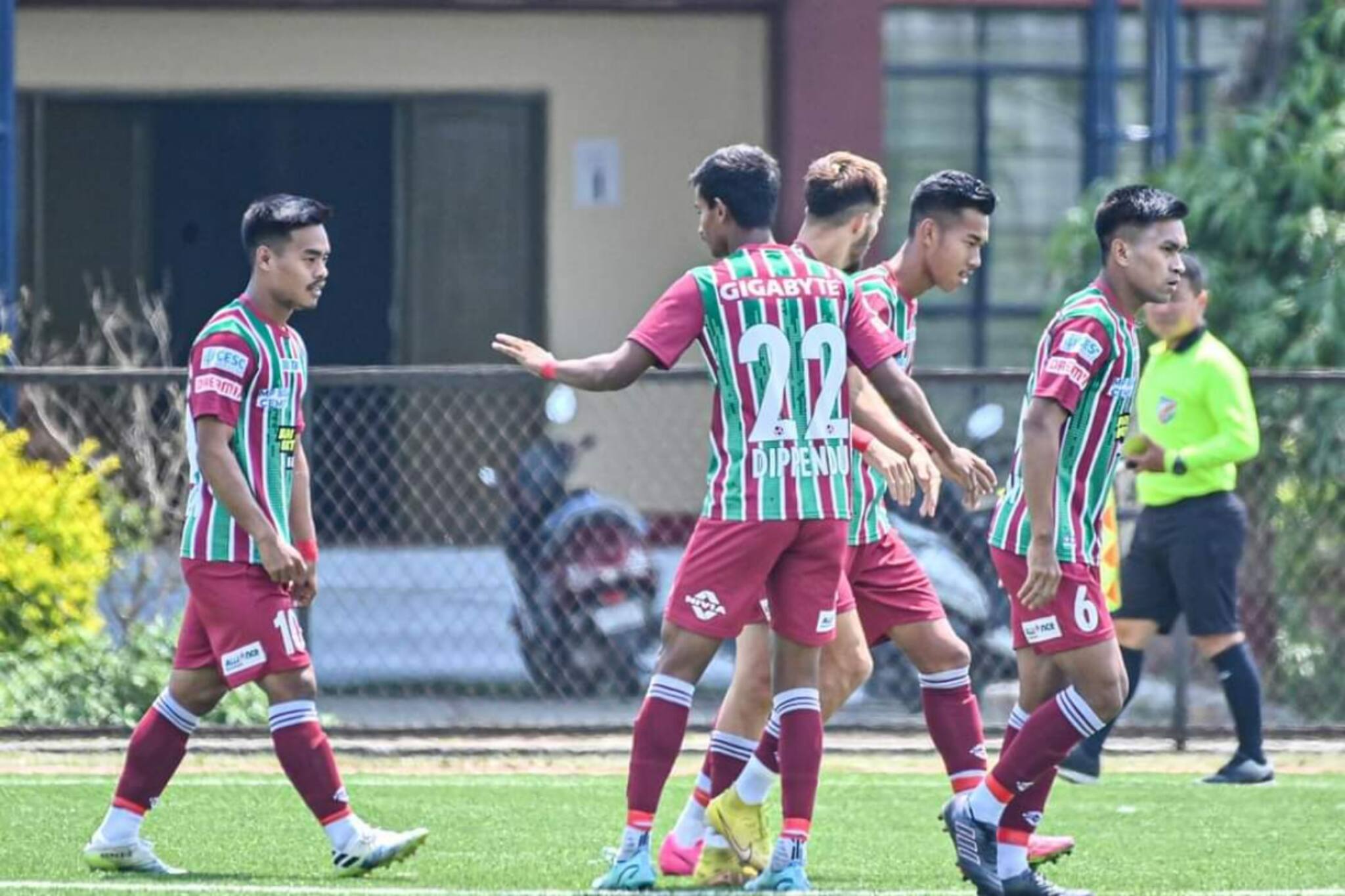 অনবদ্য জয় দিয়ে অভিযান শুরু মোহনবাগানের, নর্থ-ইস্টকে ২-১ গোলে হারাল সবুজ-মেরুণ