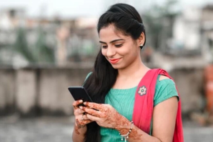 গেম আর পেমেন্ট অ্যাপ যদি না-পসন্দ হয়, তবে মোবাইলে মহিলারা কোথায় বেশি যান? ভিডিও অ্যাপে এবং ফুড অ্যাপে, সমীক্ষা অনুযায়ী যে হার যথাক্রমে ২১.৭ শতাংশ এবং ২৩.৫ শতাংশ।