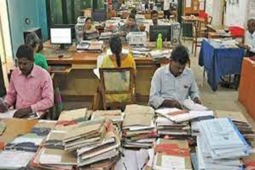 কেন্দ্রীয় সরকারি কর্মীদের জন্য অত্যন্ত বড় খবর কেননা কেন্দ্রীয় সরকারের পক্ষ থেকে কর্মীদের ছুটির বিষয়ে নতুন পলিসি গৃহীত হয়েছে ৷ প্রতীকী ছবি ৷