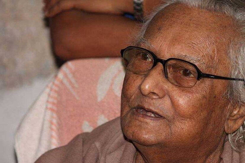 ড্রাগনের আনন্দ তো আর ধরে না। বাসে কতজন...... এদের সবাইকে যদি সে চোর ডাকাত বানাতে পারে, তাহলে তো কেল্লাফতে। শুরু হয় চুরি বিদ্যার ট্রেনিং। ...... কিন্ত এ  তো সর্বনাশে কাণ্ড। সবাই যদি চোর ডাকাত হয় - তাহলে গোটা দেশে নেমে আসবে সাড়ে সর্বনাশ। না না - যেভাবে হোক - ড্রাগনের হাত থেকে উদ্ধার করতেই হবে সকলকে। আসরে নামে নন্টে ফন্টে। ধরা পড়বে কি ড্রাগন? জানতে হলে দেখতে হবে কমিকস নিয়ে তৈরি প্রথম বাংলা ছবি নারায়ণ দেবনাথের অন্যবদ্য সৃষ্টি - 'নন্টে ফন্টে'।