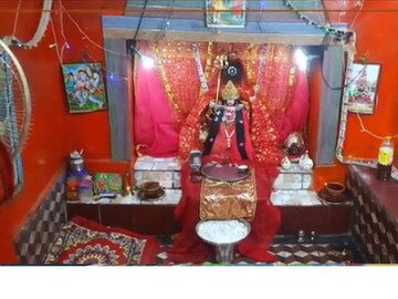 দেশের অন্যতম বিখ্যাত গুহামন্দির