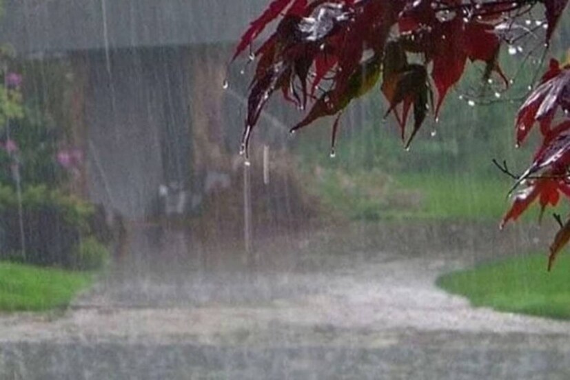 সন্ধ্যার পর আবারও কি বীরভূম জেলায় বৃষ্টিপাত হবে। শ্রীনিকেতন আবহাওয়া দফতর অন্তত সেই দিকেই ইঙ্গিত করছে। হাওয়া অফিস সূত্রে খবর, সন্ধ্যার পর জেলায় অল্প বিস্তর বৃষ্টিপাত হতে পারে। (প্রতিবেদন-শুভদীপ পাল)