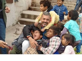 তাঁর মূলমন্ত্র হল দান করবেন না, বিনিয়োগ করুন