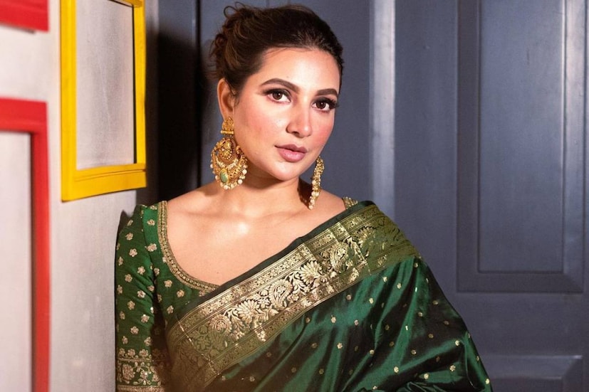 'ইন্দুবালা ভাতের হোটেল'-এর প্রচারের সময়ে শাড়িতেই দেখা গিয়েছিল শুভশ্রীকে। তবে সাকসেস পার্টিতে একদম অন্য অবতারে ধরা দিলেন অভিনেত্রী।