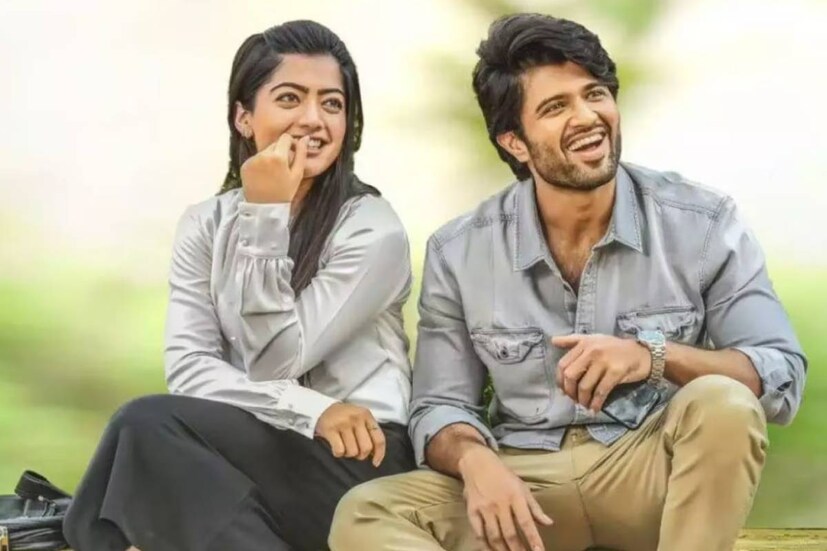 সম্প্রতি বিজয় নিজের সোশ্যাল মিডিয়ায় সেলিব্রেশনের কিছু ছবি শেয়ার করেছেন৷ যেখানে লেখা রয়েছে,  আজকের দিনে খুব খুশি প্রথমত, সবাইকে স্বাধীনতা দিবসের শুভেচ্ছা৷ দ্বিতীয়ত,আজ গীত গোবিন্দমের পাঁচ বছর পূর্তি৷ তৃতীয়ত,আজ কুশির মিউজিক কনসার্ট রয়েছে৷ আমরা তৈরি৷