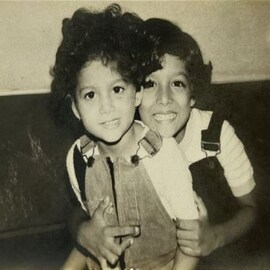 খান থেকে কপূর! বলিউডের বড় নামের সঙ্গে যোগ এঁদের, বলুন তো কারা এঁরা? খান থেকে কপূর! বলিউডের বড় নামের সঙ্গে যোগ এঁদের, বলুন তো কারা এঁরা?