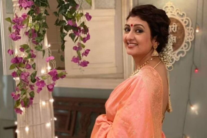 দীর্ঘ সাত বছর 'কুমকুম'-এ অভিনয় করেন জুহি। পাশাপাশি একাধিক রিয়্যালিটি শোয়েও সঞ্চালিকার ভূমিকায় দেখা যেত তাঁকে।