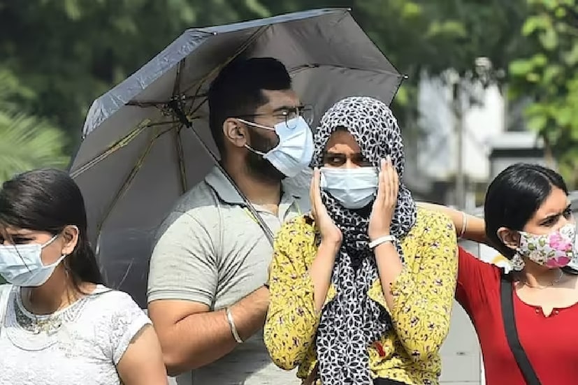 এই সমস্যা থেকে বাঁচার উপায়ও জানিয়েছেন চিকিৎসকেরা৷ যে সমস্ত পুরুষদের কড়া রোদের মধ্যে ঘুরে ঘুরে কাজ করতে হয়, তাঁদের পরিমিত পরিমাণ জল খেতে বলছেন ডাক্তাররা৷ 