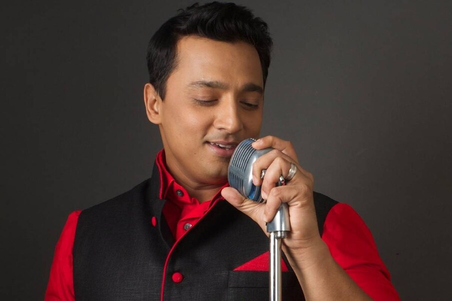  রেক্স ডিসুজা। এই নামটা কানে এলে এখন হয়তো কোনও পরিচিত মুখ চোখের সামনে ভেসে ওঠে না। কে এই ব্যক্তি? মনে করতে হলে ফিরে যেতে বেশ কয়েক বছর আগে।