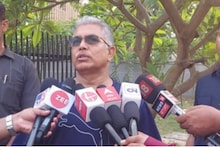 মুকুল রায় নিয়ে তোলপাড় রাজ্য রাজনীতি, তার মাঝে এ কোন ইঙ্গিত দিলেন দিলীপ ঘোষ?