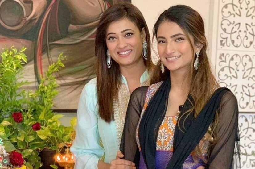পলকের মা শ্বেতা মুম্বইয়ে টেলিভিশনের চেনা মুখ। 'কসৌটি জিন্দেগি কে' 'হাম তুম এন্ড দেম', 'পরওয়ারিশ'-এর মতো একাধিক জনপ্রিয় ধারাবাহিকে অভিনয় করেছেন শ্বেতা। পরবর্তীতে 'বিগ বস'-এ অংশগ্রহণ করে জয়ীও হয়েছিলেন তিনি। মূলত সেখানেই সলমনের সঙ্গে তাঁর আলাপ।