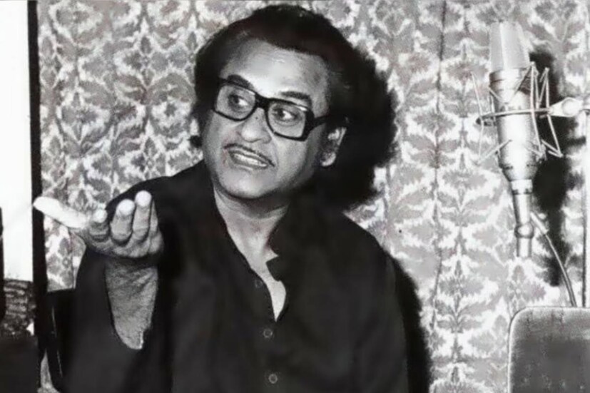 'রূপ তেরা মস্তানা', 'খাইকে পান রসওয়ালা', 'আগার তুম না হোতে'-র মতো জনপ্রিয় সব গান গেয়ে আট-আট বার সেরা গায়কের তকমা পেয়েছিলেন কিংবদন্তি শিল্পী। হিসেব করলে দেখা যাবে, আর একবার অরিজিতের ঝুলিতে এই পুরস্কার এলেই কিংবদন্তি শিল্পীর সঙ্গে তাঁর ফিল্মফেয়ারের সংখ্যা মিলে যাবে।