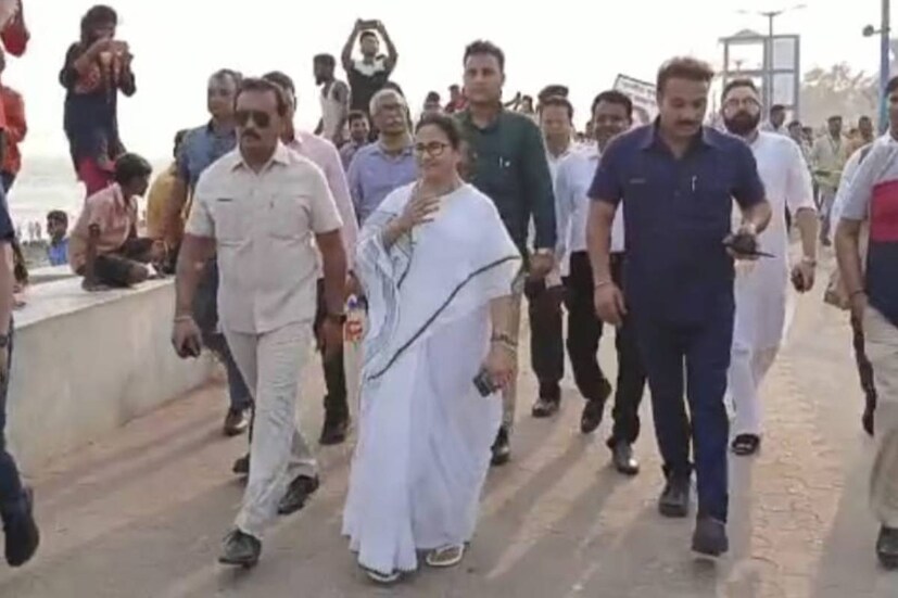 পুরীর আদলে দিঘায় তৈরি হচ্ছে জগন্নাথ মন্দির৷ মঙ্গলবার সেই মন্দির নির্মাণের কাজ খতিয়ে দেখলেন মু্খ্যমন্ত্রী মমতা বন্দ্যোপাধ্যায়৷ তিনি বলেন, ‘‘এখানে বিরাট কর্মযজ্ঞ চলছে৷ আর একটা জগন্নাথ দেবের মন্দির প্রতিষ্ঠিত হচ্ছে।’’