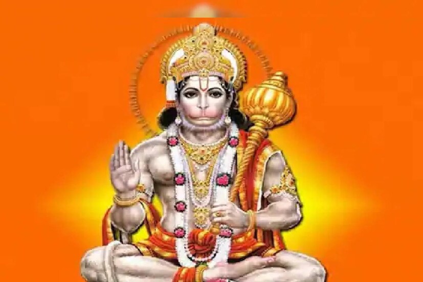 শনিবার শনিদেবের সাড়ে সাতী দশা কাটানোর জন্য শনিদেবের পাশাপাশি পুজো করতে পারেন হনুমানজীরও।