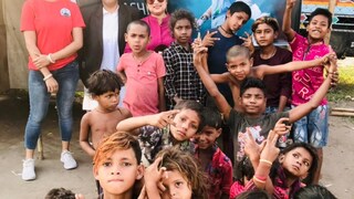 বহ্নি এই বিশেষ দিনটি কাটালেন অসহায় দরিদ্র খুদেদের সঙ্গে