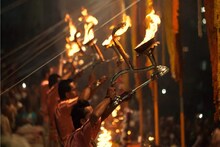 আজ শিবের উপাসকদের দিন! জানুন নক্ষত্রযোগ, শুভ মুহূর্ত, রাহুকাল ও দিনের অন্য লগ্ন