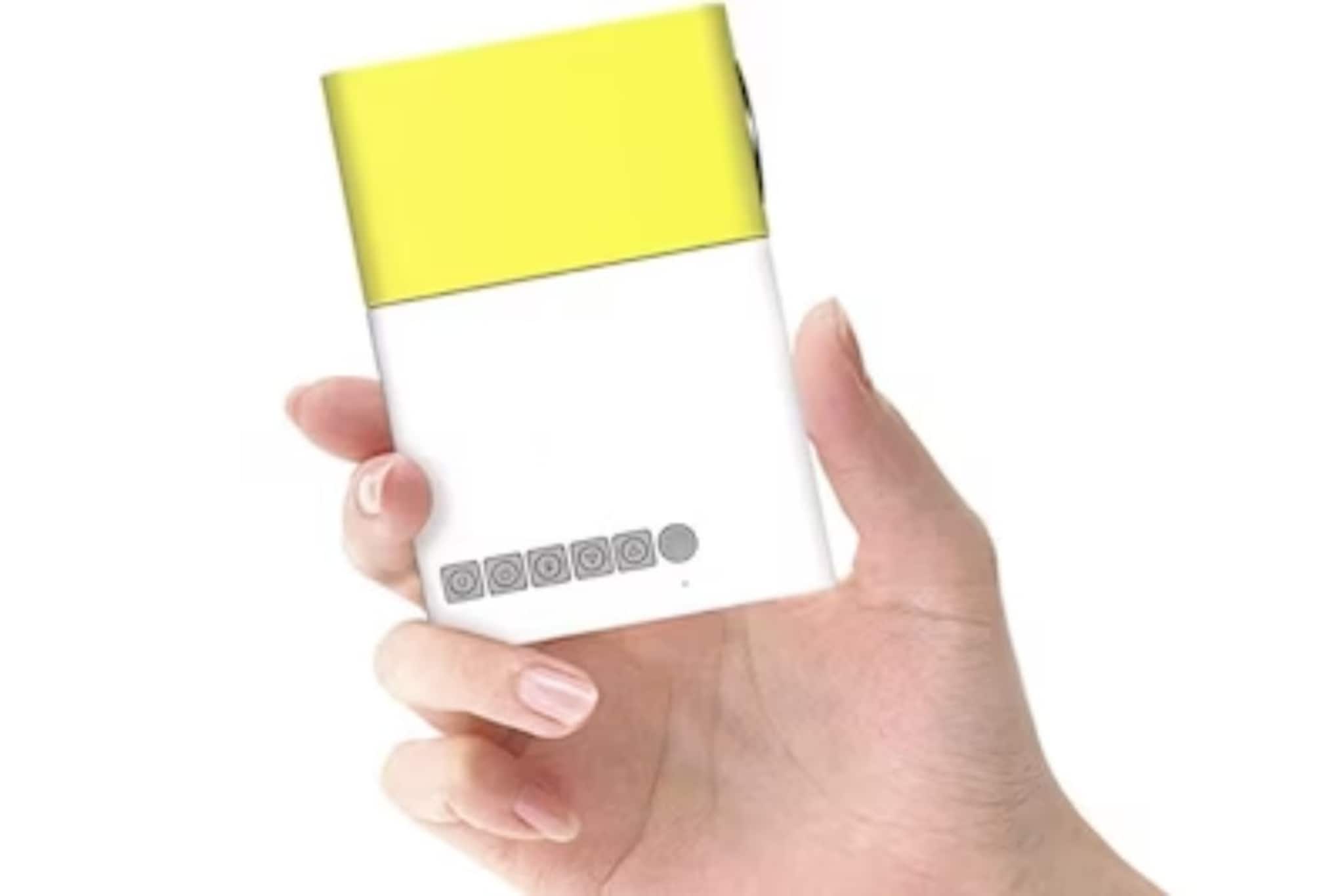 পকেটেই রাখুন সিনেমা হল! ৩ হাজার টাকার কমেই ৬০ ইঞ্চির এই প্রজেক্টর মন কেড়ে নেবে!