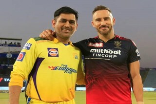 দুই অধিনায়ক