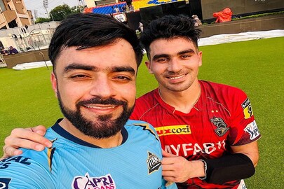 অনুশীলনে কলকাতার গুরবাজ এবং রশিদ