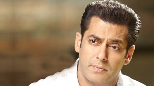 'টাইগার আহত'! সলমনকে দেখেই চিন্তার ভাঁজ অনুরাগীদের কপালে, চোট কতটা গুরুতর?