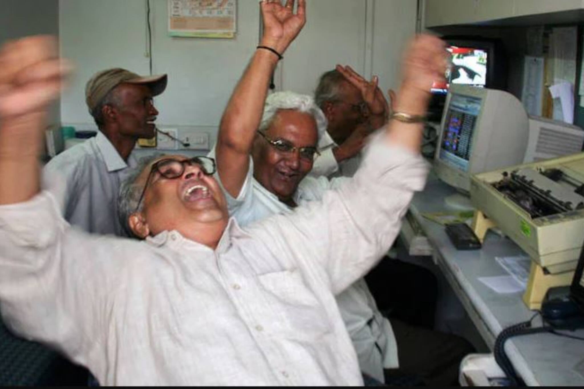 ১০ হাজার টাকা হয়ে গেল ১৩.৮২ কোটি! ITC শেয়ারেই 'ভাগ্যবদল' অনেকের