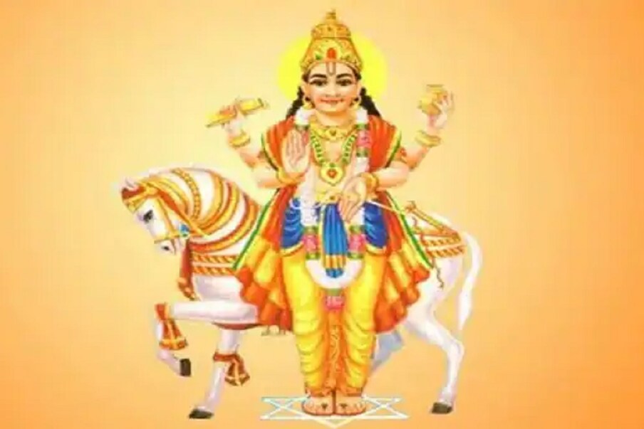 কালের নিয়মে স্থান পরিবর্তন করে গ্রহ-নক্ষত্র। ভারতীয় জ্যোতিষশাস্ত্র মনে করে গ্রহ-নক্ষত্রের এই স্থান পরিবর্তনের সঙ্গে প্রত্যক্ষ যোগ রয়েছে পৃথিবীর মানুষের। গ্রহের স্থান পরিবর্তন বা গোচরের ফলে রাশিচক্রের ১২টি রাশির সমস্ত জাতক-জাতিকার জীবনে কিছু না কিছু পরিবর্তন হয়। কখনও তা শুভ, কখনও অশুভও হতে পারে।