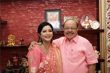 সেই রংমিলান্তি পোশাকে হঠাৎ কোথায় গেলেন শোভন-বৈশাখী? সঙ্গে কে? তোলপাড় বাংলা