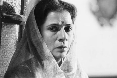 প্রয়াত উত্তরা বাওকর