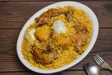 বিরিয়ানি-প্রেমীদের জন‍্য সুখবর! লোভনীয় ব্যুফের ম‍েন‍ু শুনলে জিভে জল আসবেই