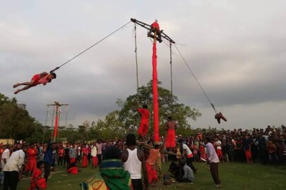 চড়ক মেলায় দুর্ঘটনা