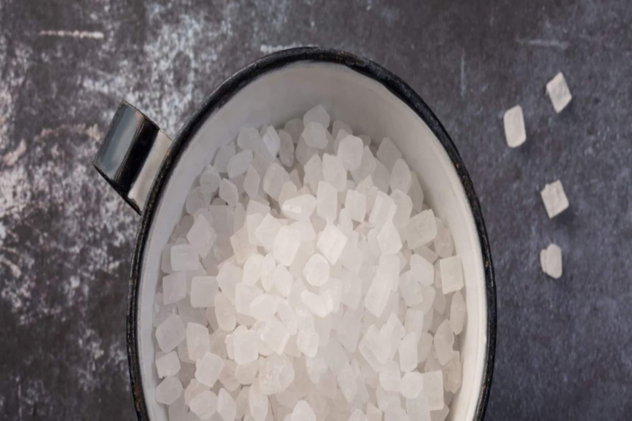 শরীরকে ভিতর থেকে রাখে ঠান্ডা..!  চিনির মতো 'এই' উপাদানই তীব্র গরমে ম্যাজিক