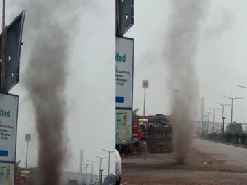 হলদিয়ায় ধুলোর ঝড়