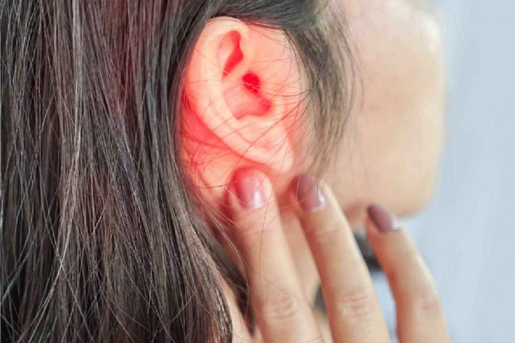 ইচ্ছে হলেই 'এ ভাবে' কান খোঁচান? সাবধান...! কালা হয়ে যেতে পারেন যে কোনও দিন