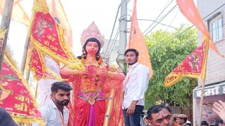 কোনও ছবিতে পর্বতোত্তোলন, তো কোনওটায় আবার ভগবান শ্রীরামের ভক্ত; জানেন কি হনুমানজির বিভিন্ন ছবির তাৎপর্য?