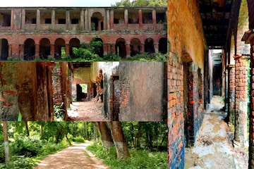এই