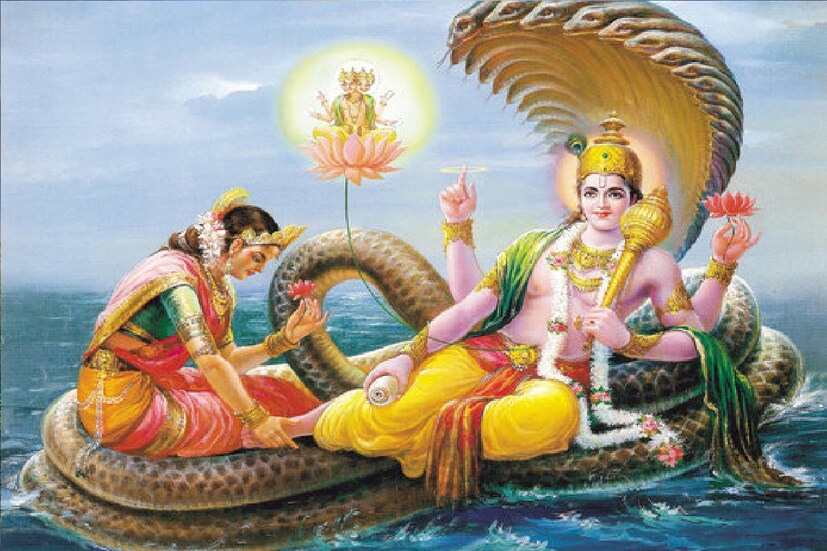 *এই কারণেই বিষ্ণু সহস্রনাম স্তোত্রে বলা হয়েছে- শ্রীবিষ্ণুপ্রীত্যর্থে সহস্রনামজপ বিনিয়োগঃ। অর্থ সরল- তাঁর নাম জপ করলে বিষ্ণু প্রীত হন। আর তাঁর আনন্দ আমাদের জীবনেও আনন্দের সঞ্চার করে আশীর্বাদের ধারা হয়ে নেমে এসে। সংগৃহীত ছবি। 