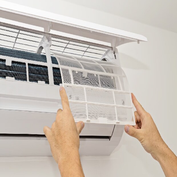 Voltas-এর ১.৫ টন ফাইভ-স্টার, ইনভার্টার এসি পাওয়া যাবে ৪৫ শতাংশ ছাড়ে। ফলে তার দাম দাঁড়াবে ৪১,৯৯০ টাকা। এই এসি যে কোনও ভারতীয় ঘরের জন্য একেবারে নিখুঁত। খুব সহজেই Amazon থেকে এই এসি কিনে ফেলা যাবে। যদি কেউ ক্রেডিট কার্ডে এসি কিনতে চান, তাহলে তিনি ‘ইনস্ট্যান্ট ডিসকাউন্ট’ পেতে পারেন। তাছাড়া এই পণ্যটিতে দেওয়া হচ্ছে নো-কস্ট ইএমআই-এর সুবিধাও।