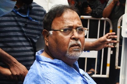 এ কী বললেন পার্থ চট্টোপাধ্যায়!
