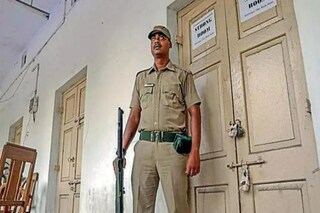 পঞ্চায়েত ভোটে 'বাহিনী' কাঁটা?