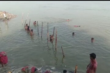 স্নানঘাটগুলি