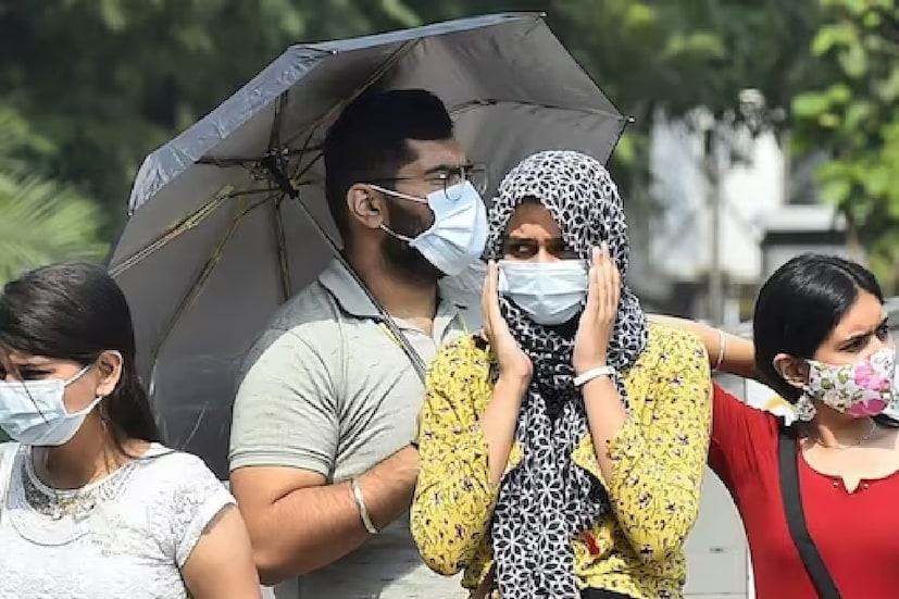 কলকাতায় গতকাল সর্বোচ্চ তাপমাত্রা ছুঁয়েছে ৩৯.৮ ডিগ্রি সেলসিয়াসে। স্বাভাবিকের তুলনায় যা ৪ ডিগ্রি সেলসিয়াস বেশি। আজ সকালে সর্বনিম্ন তাপমাত্রাও ২৯.১ ডিগ্রি সেলসিয়াসে উঠে গিয়েছে। যা স্বাভাবিকের তুলনায় ৩ ডিগ্রি সেলসিয়াস বেশি। বাতাসে জলীয় বাষ্পের পরিমাণ ক্রমশ কমছে। গত ২৪ ঘণ্টায় কলকাতার বাতাসে জলীয় বাষ্পের পরিমাণ ছিল ২৪ থেকে ৮৫ শতাংশ। আগামী ২৪ ঘণ্টায় শহরের তাপমাত্রা থাকতে পারে ২৯ ডিগ্রি সেলসিয়াস থেকে ৪০ ডিগ্রি সেলসিয়াসের মধ্যে।