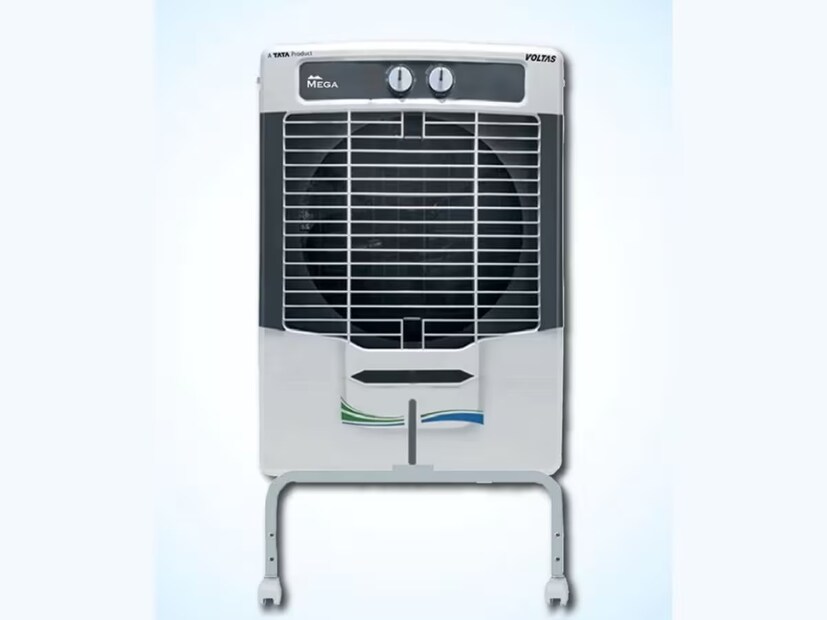Voltas Mega 70 Desert Air Cooler হল একটি নিখুঁত রুম কুলার। ভোল্টাস হল টাটার একটি কোম্পানি যা এসি এবং কুলারের পাশাপাশি অন্যান্য ইলেকট্রনিক সরঞ্জাম তৈরি করে। Voltas Mega 70 Desert Air Cooler ৪৫-৫০ ডিগ্রি তাপমাত্রায়ও ঘর ভাল মতো ঠাণ্ডা করতে পারে।