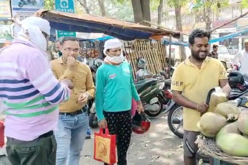 তবে স্বস্তির দিন এবারের মতো এখানেই শেষ। অন্তত হাওয়া অফিসের পূর্বাভাস তেমনই ইঙ্গিত করছে। আগামিকাল বুধবার থেকে ফের তাপমাত্রা বাড়বে দক্ষিণবঙ্গের বেশ কয়েকটি জেলায়। পশ্চিম বর্ধমানের আসানসোল, দুর্গাপুরে তাপমাত্রা আবার কিছুটা বাড়বে। (Reporter: Nayan Ghosh)