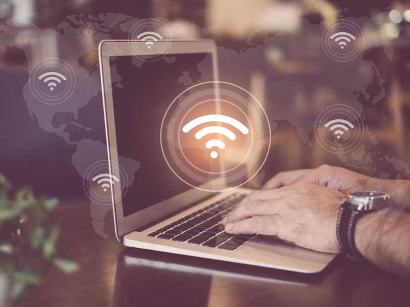 ফরগেট Wi-Fi নেটওয়ার্ক -  Wi-Fi-এর এই ধরনের সমস্যার মোকাবিলা করার জন্য ফরগেট Wi-Fi নেটওয়ার্ক অন করতে হবে। এর জিৃন্য ফোনের Wi-Fi বিভাগে যেতে হবে এবং Forget অপশনে ক্লিক করতে হবে। ল্যাপটপের Wi-Fi সেটিংসেও Wi-Fi ফরগেটের অপশন রয়েছে। Wi-Fi নেটওয়ার্ক মুছে ফেলার পরে, এটি আবার কানেক্ট করতে হবে। এর পর ইন্টারনেট কাজ করা শুরু করবে।
