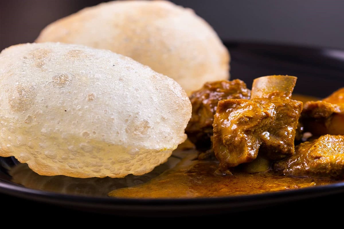 Bengali Dish Luchi: বাঙালি মানেই লুচি-প্রিয়, জানেন 'লুচি' নামটা কোথা থেকে এল? কীভাবেই বা জন্ম হল লুচির?| Bengali Dish Luchi: know the history of bengalis favourite dish luchi ...