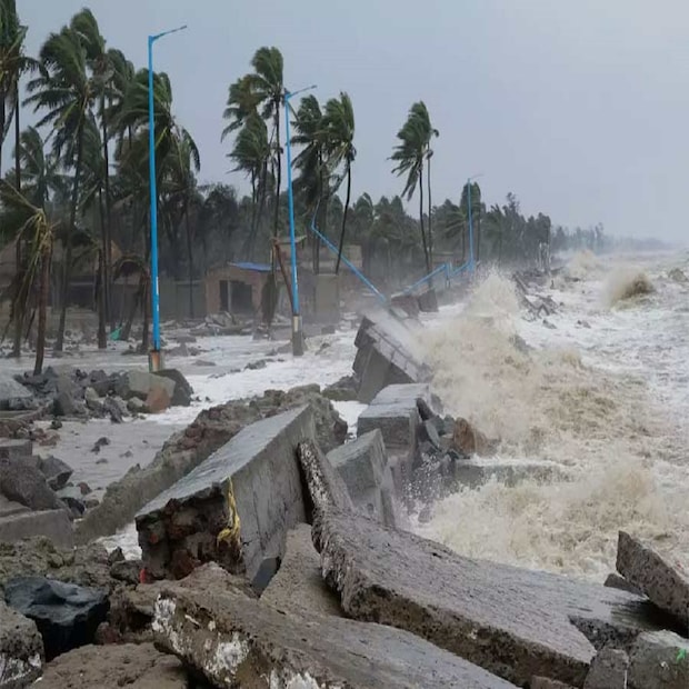ভারতের মৌসম ভবনের পূর্বাভাস সম্পর্কে আলিপুর আবহাওয়া দফতরের সাংবাদিক সম্মেলনে সঞ্জীব বন্দ্যোপাধ্যায় পূর্বাঞ্চলীয় অধিকর্তা জানান, ৬ মে শনিবার দক্ষিণ-পূর্ব বঙ্গোপসাগরে তৈরি হবে ঘূর্ণাবর্ত। সেই ঘূর্ণাবর্ত পরদিন রবিবার ৭ মে নিম্নচাপে পরিণত হবে। (প্রতীকী ছবি)
