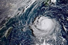 ঘূর্ণিঝড় মোকার অক্ষরেখা বড় খেলা দেখাবে, রবিবার থেকে ভাসবে ৯ জেলা?