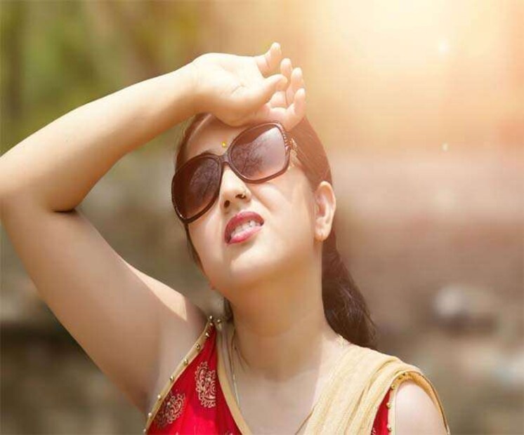 দক্ষিণবঙ্গে আজ মূলত আংশিক মেঘলা আকাশ থাকবে। বেলা বাড়লে গরম এবং অস্বস্তি দুই-ই বাড়বে বলে জানান হয়েছে।